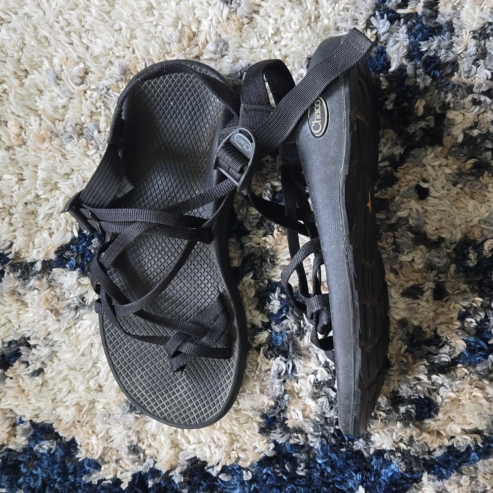 Chaco Vibram Water Hiking Black Sandals Size 9